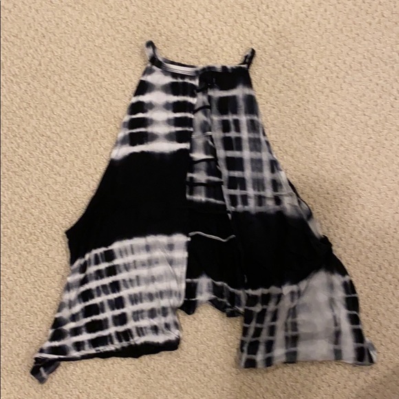 LF black and white tank top - Picture 3 of 4